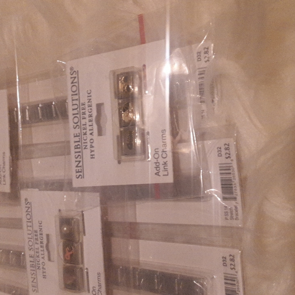 Sensible Solutions, 5 Bracelets and Charms for each Bracelet. NWOT. - Picture 12 of 12